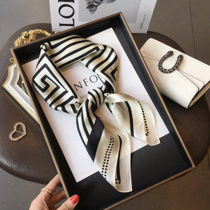 Carré 100% Soie Original Femme | La Parisienne